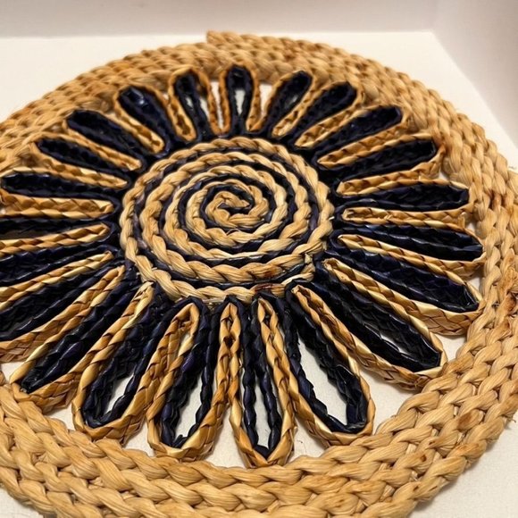 Vintage Wicker Trivets, Set of 3. Brown, red, blue, green round trivets decor - Picture 4 of 10
